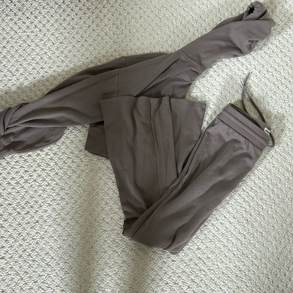 Aritzia Sunday best set